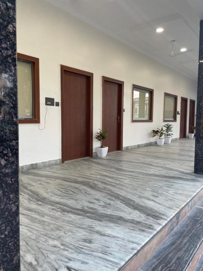 The Kedar Resort Mathura Exteriör bild