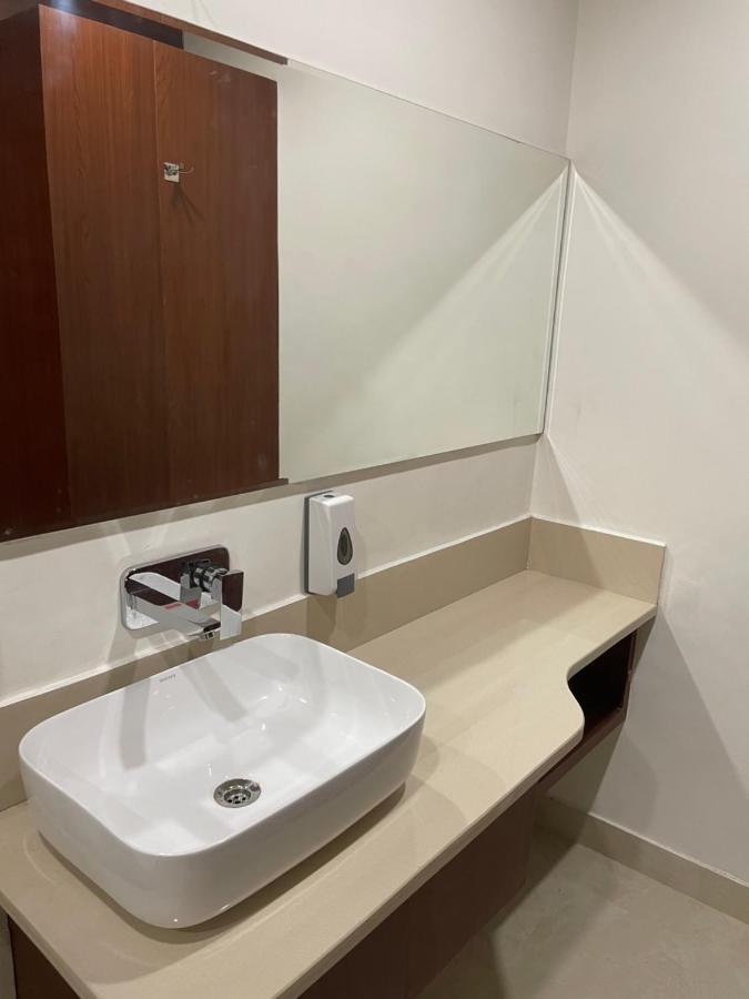 The Kedar Resort Mathura Exteriör bild